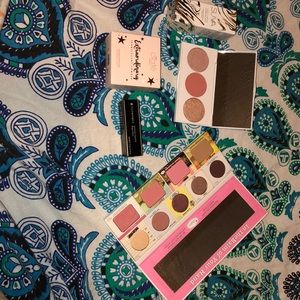 MAKEUP BUNDLE